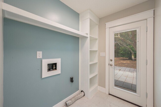 Building Photo - 30 Woodham Ave