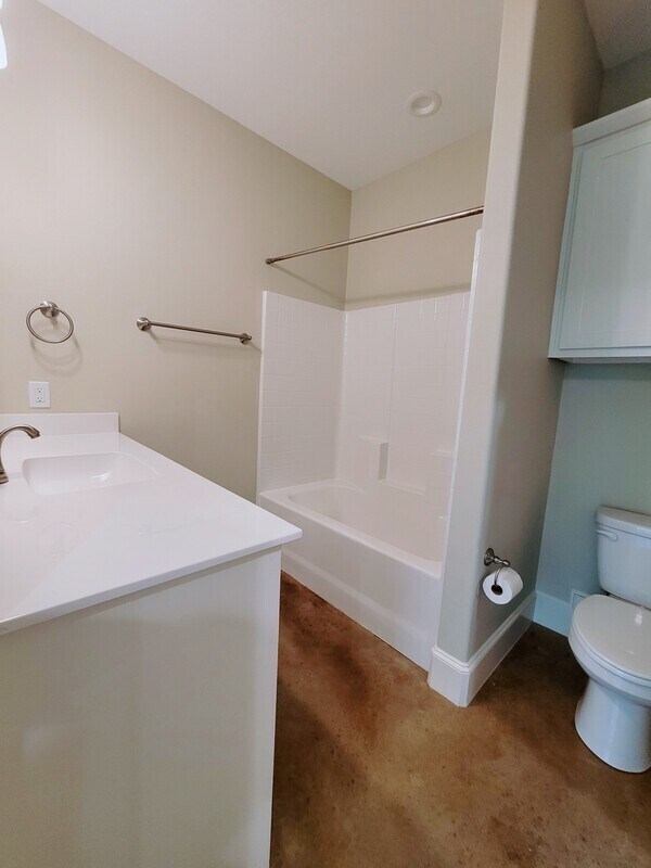 Building Photo - 429 Brentwood Dr