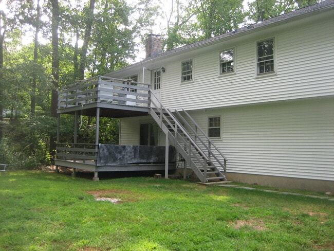 Building Photo - 17 Silver Lakes Dr