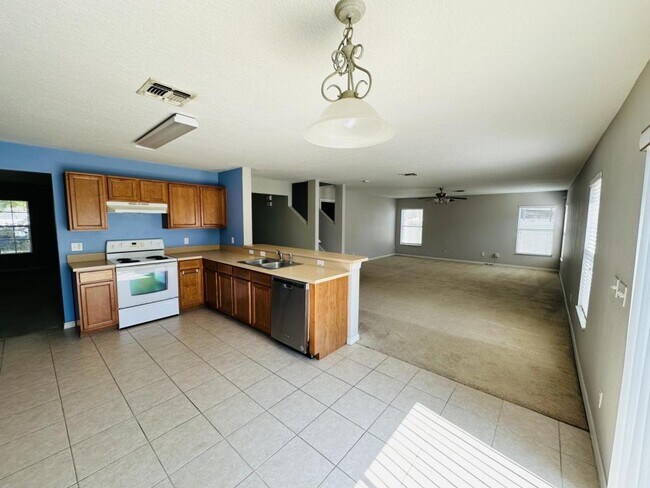 Building Photo - 13828 Chihuly Ct