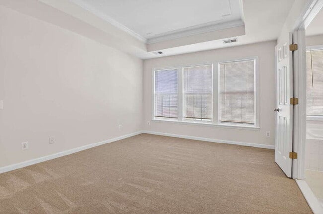 Building Photo - 5023 Village Fountain Pl