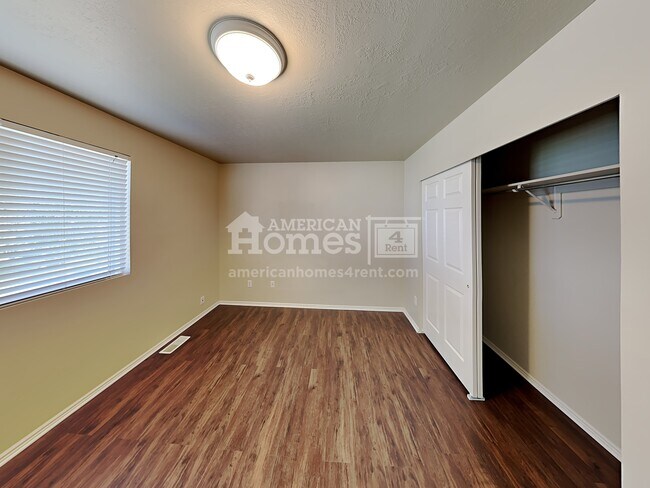 Building Photo - 2196 W 1570 N