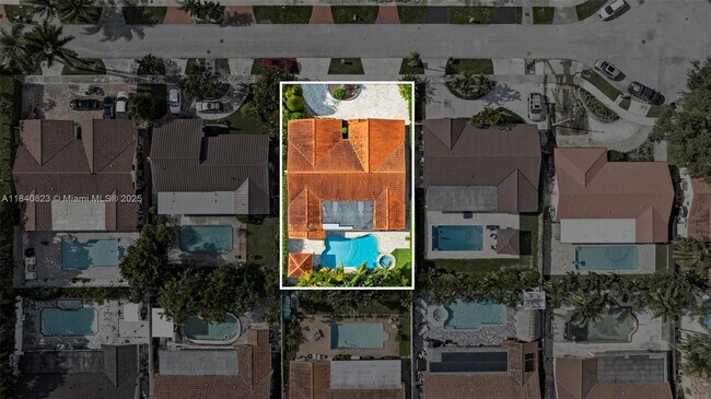 Building Photo - 14012 SW 38th Terrace
