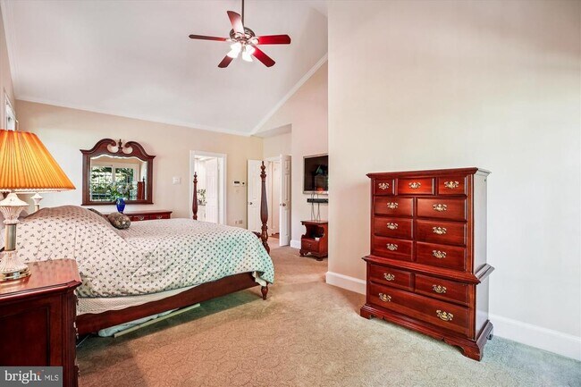 Building Photo - 9454 Newbridge Dr