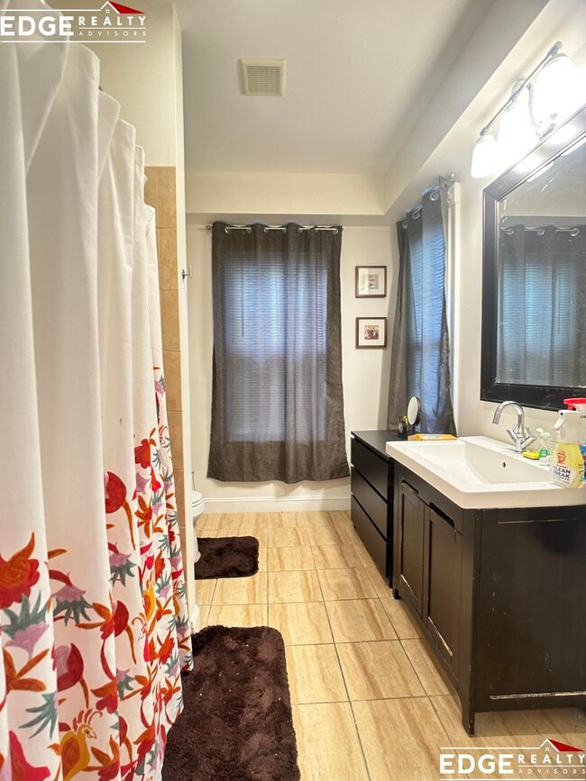 Building Photo - 19 Gordon St