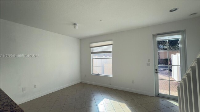 Building Photo - 1522 SW 147th Ter