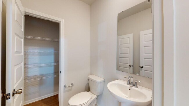 Building Photo - Ideal Home for Rent in Summers Corner Comm...