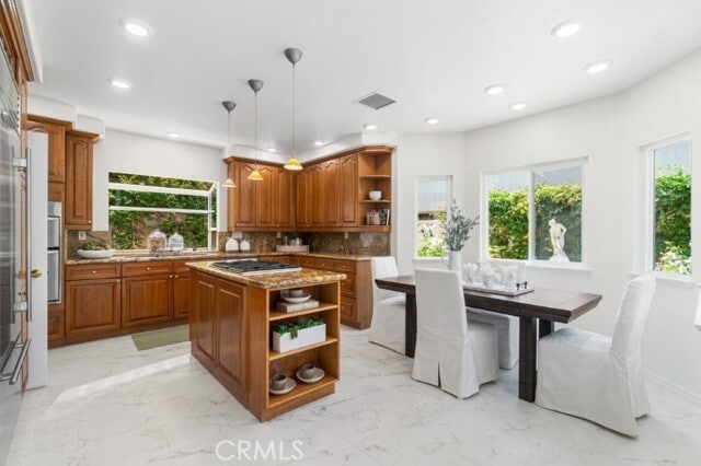 Building Photo - 2562 Woodbury Dr