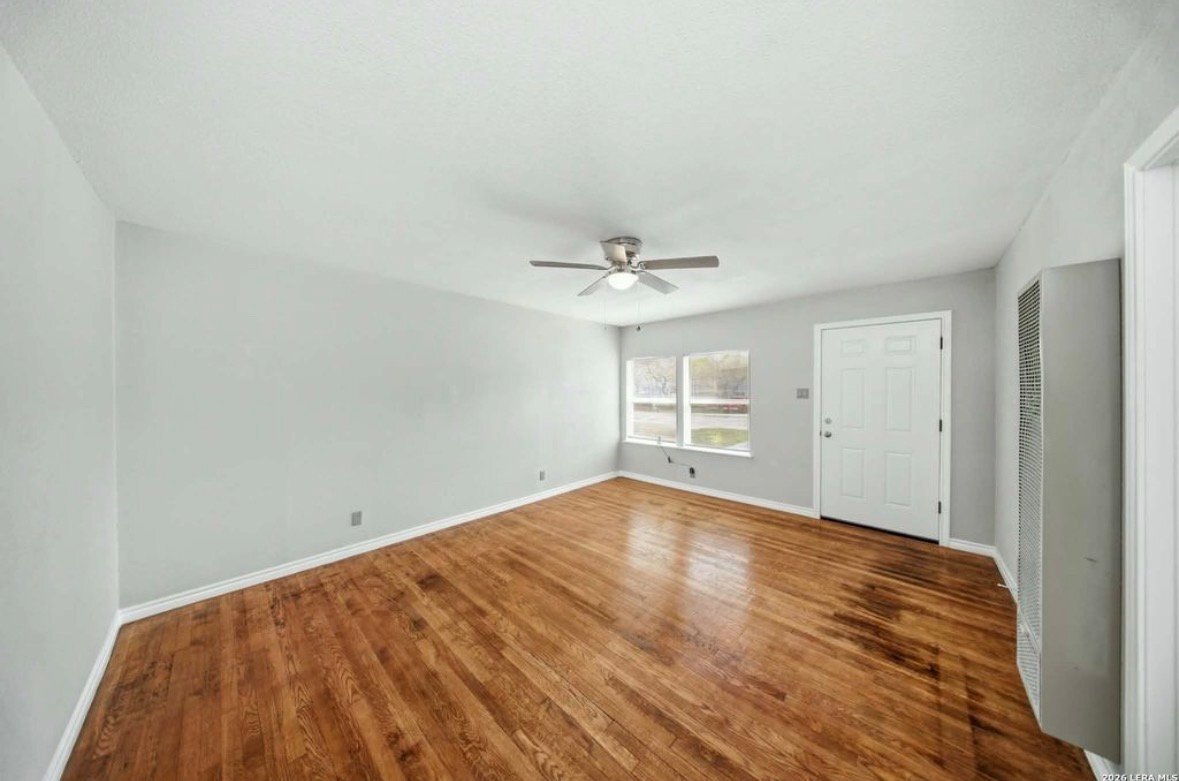 Building Photo - 435 Avondale Ave