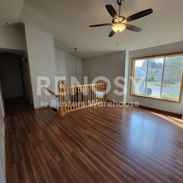 Building Photo - 1505 Harvest Ln