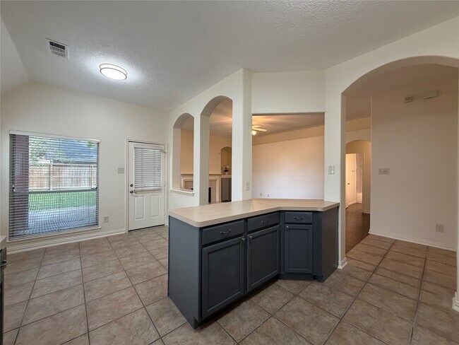 Building Photo - 6310 Pago Ln