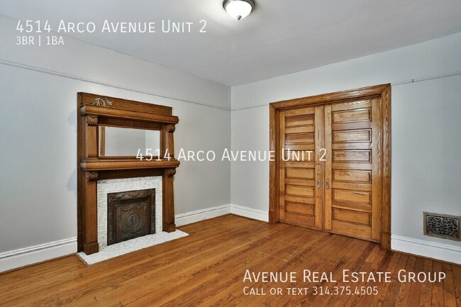 Building Photo - Charming 3-Bed Unit Near The Grove with Mo...