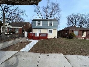 Building Photo - Renovated 3 Bedroom Colonial