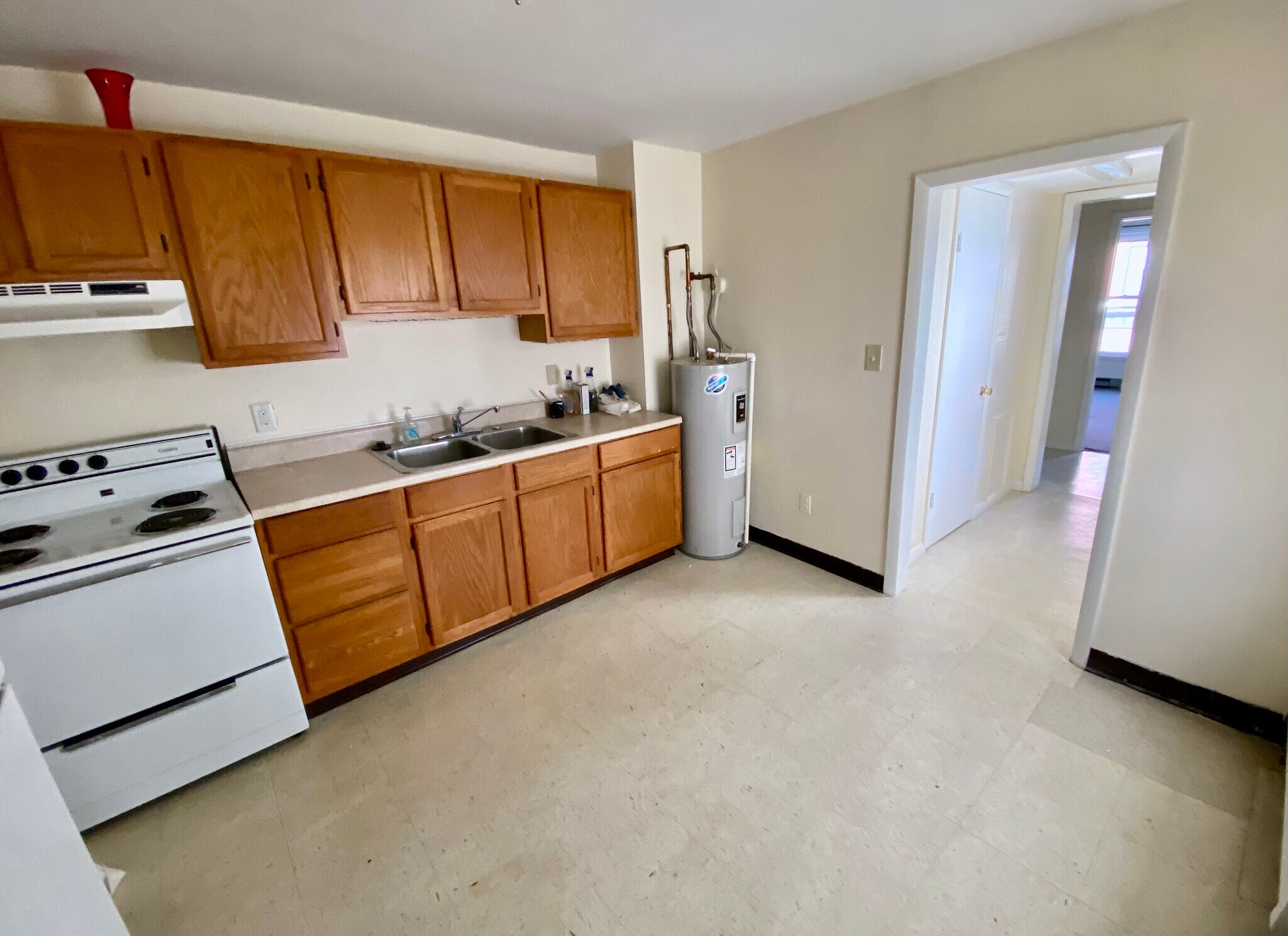 Kitchen - 1137 Light St