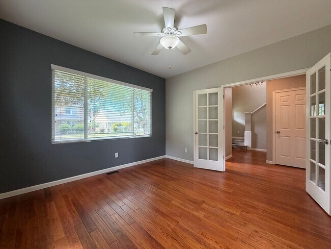 Building Photo - 3 bed DuPont Home with A/C for Rent
