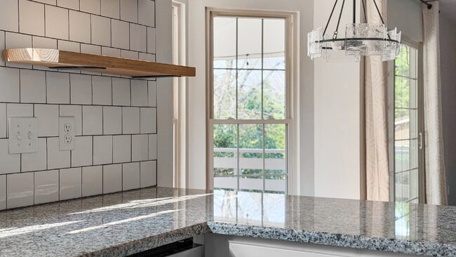 Building Photo - *RESERVED - Contact Us to Submit A Backup App!* Fully Renovated 4BR/2.5BA Gem in Sought-After Ben...