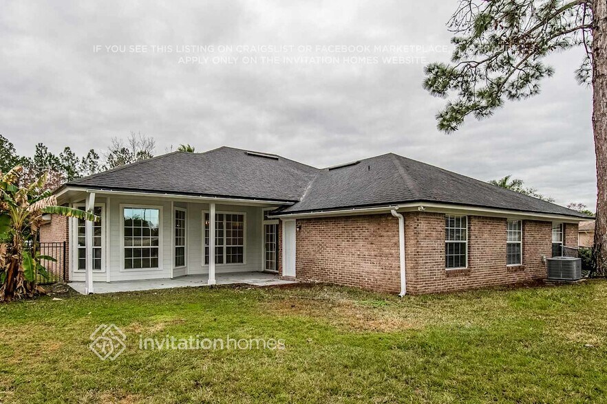 Building Photo - 5391 Blue Pacific Dr W