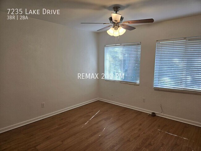 Building Photo - 7235 Lake Dr