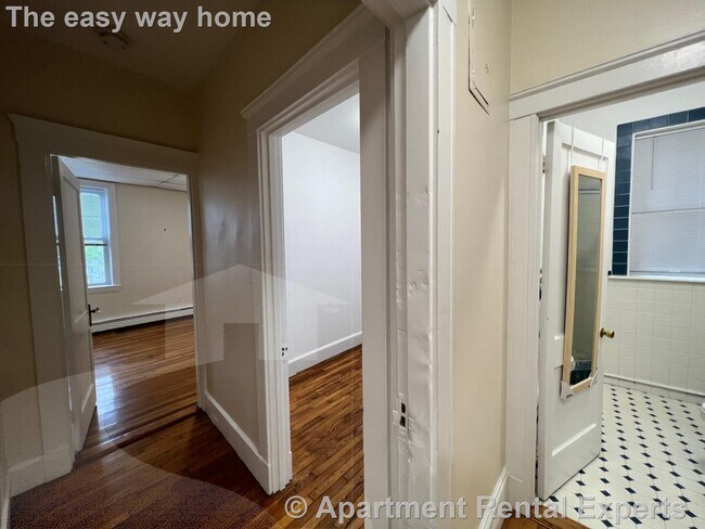 Building Photo - 206 Massachusetts Ave