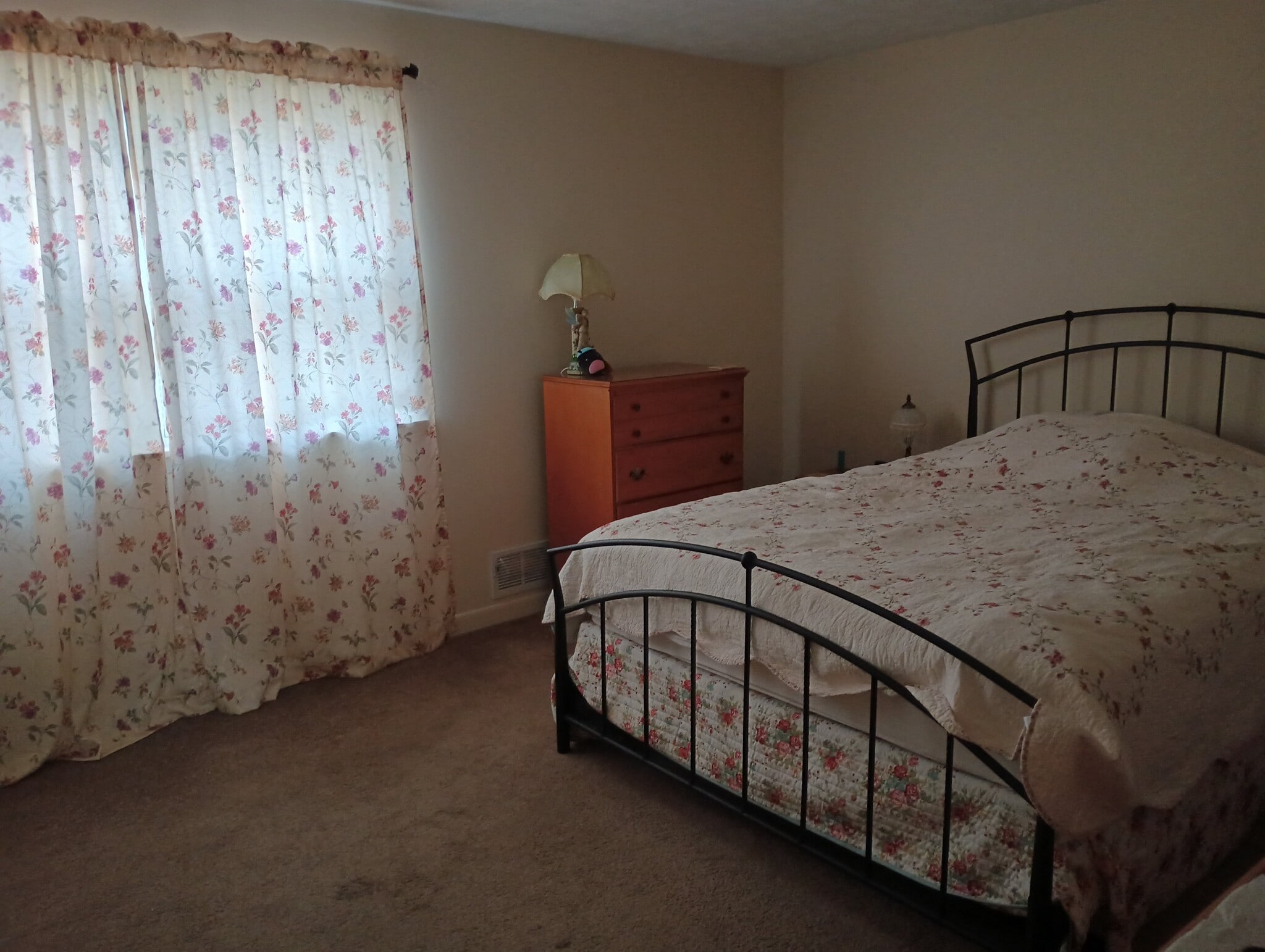 master bedroom - 21 Teakwood Ln