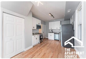 Building Photo - 1624 W Beach Ave
