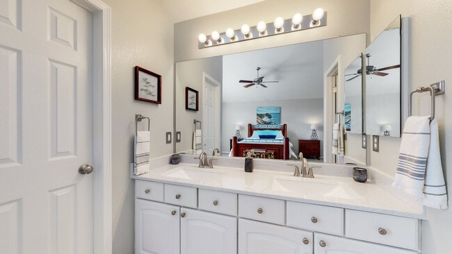 Building Photo - Stunning 3bd 3.5ba Home in the Mariana Butte Neighborhood