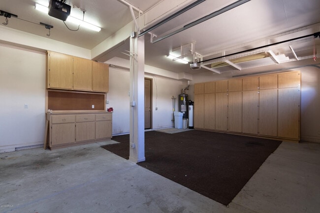 Building Photo - 4823 E Estevan Rd