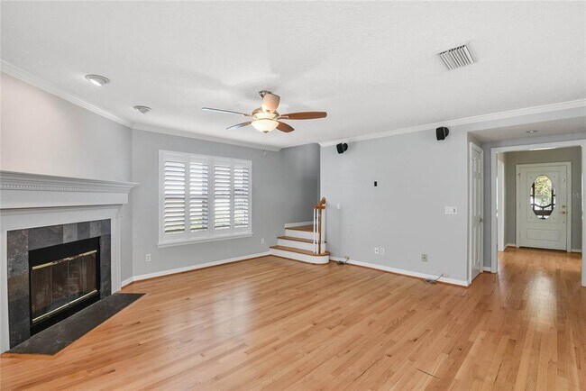Building Photo - 1580 Oakhurst Ave