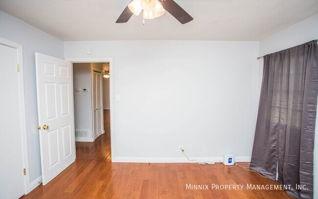 Building Photo - 1320 60th St