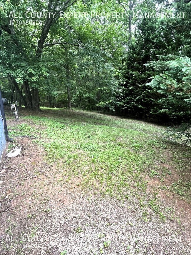 Building Photo - 375 Bethesda Trail