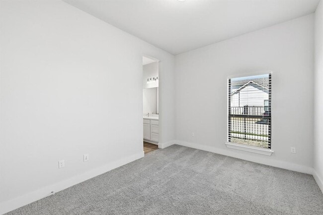 Building Photo - 9201 Spire View