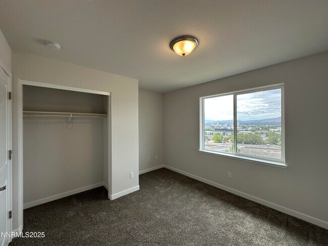 Building Photo - 1180 Arrastra Rd