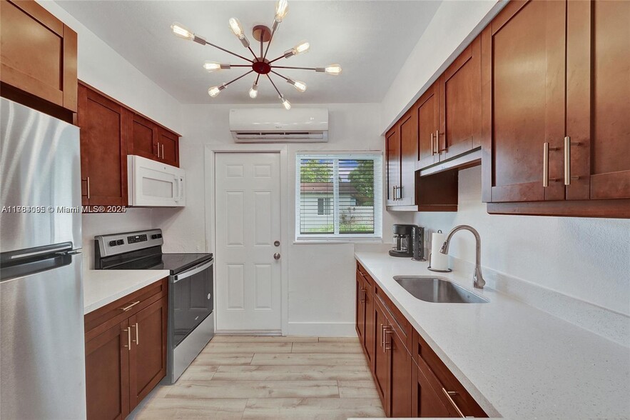 Primary Photo - 361 NW 103rd St