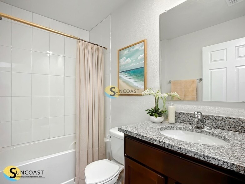 Building Photo - 26 Wellwood Ln