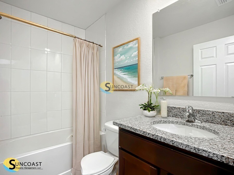 Building Photo - 22 Pine Hill Ln