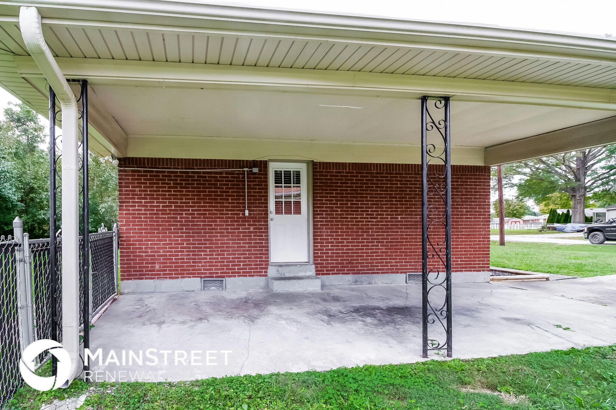 Building Photo - 5602 Mockernut Ln