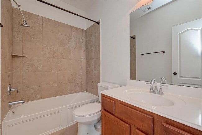 Building Photo - 71 N Rocky Point Cir