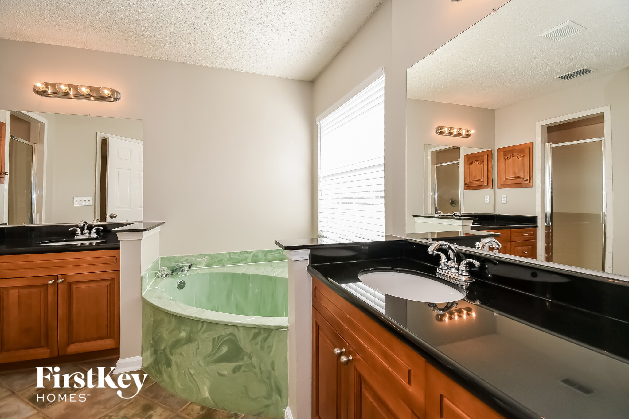 Building Photo - 2985 Chase Ridge Dr