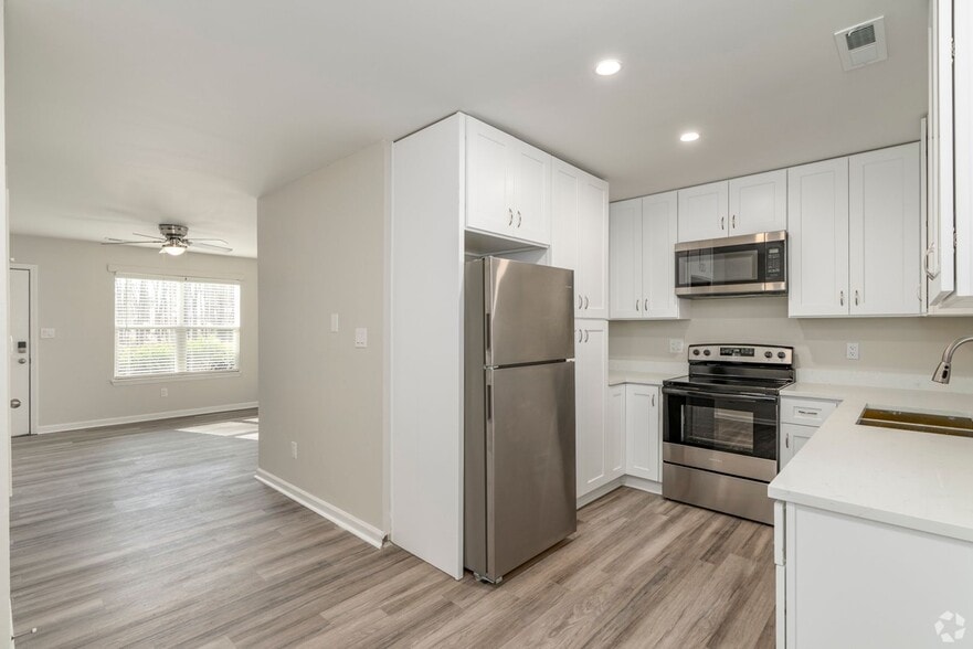 Interior Photo - Gastonia Groves Apartments
