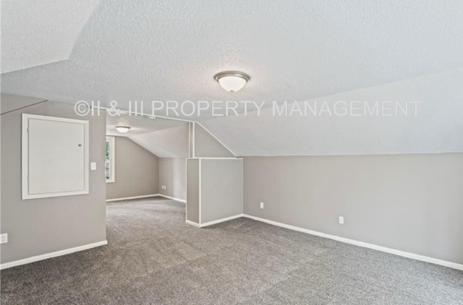 Building Photo - 8022 W 61st St