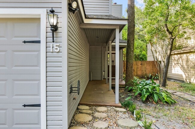 Building Photo - 15 Breezy Point Pl