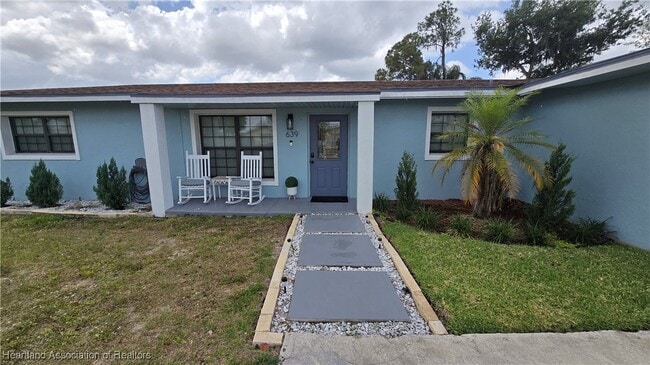 Building Photo - 639 Killarney Dr