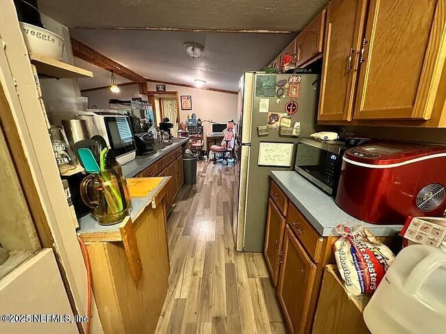 Building Photo - 1089 W 15th St