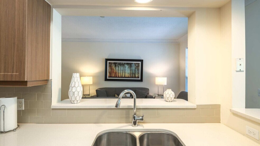 Building Photo - 110 Kodiak Way