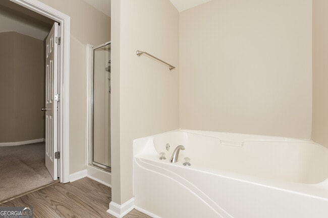 Building Photo - 5664 Wakehurst Dr