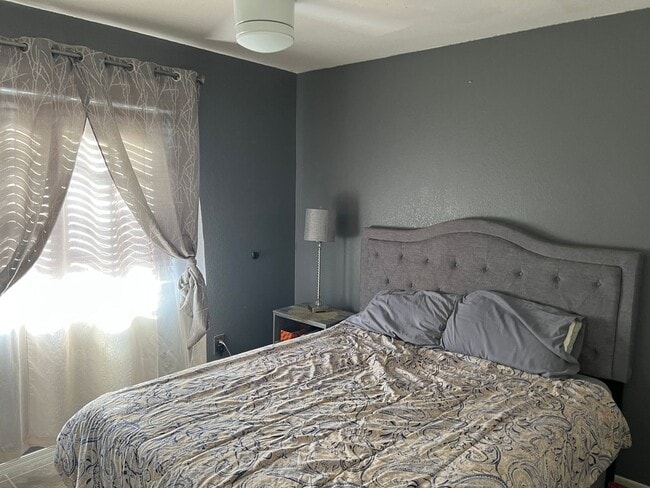 Building Photo - Solar Panels included on the 3 bedroom 2 b...