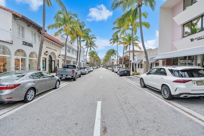 Building Photo - 226 Chilean Ave