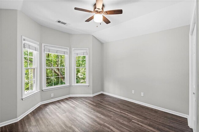 Building Photo - 11355 Vedrines Dr
