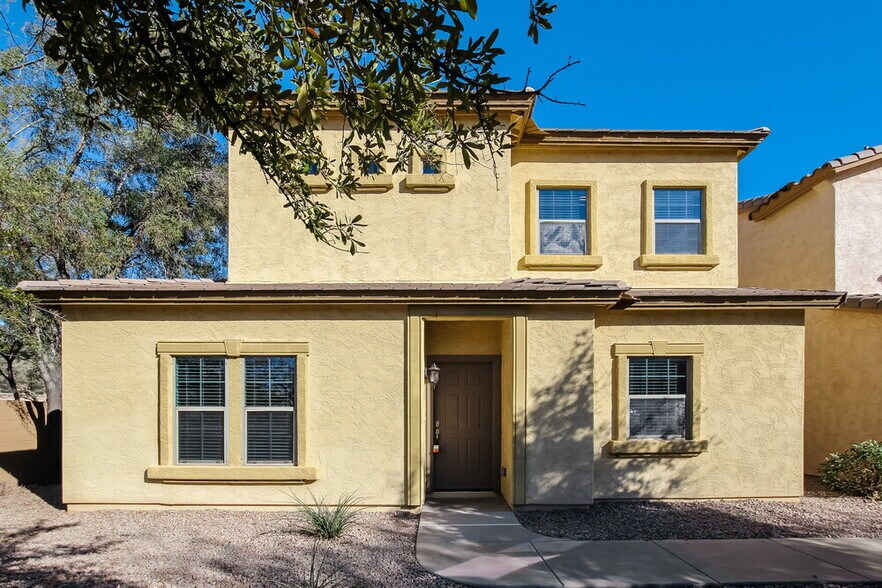 Primary Photo - 17754 W Langer Ln