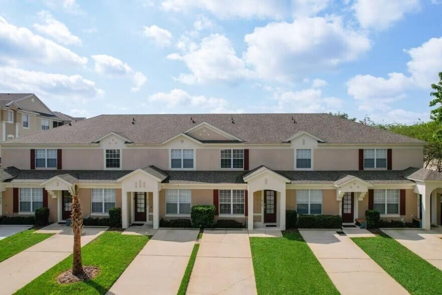 Building Photo - 2314 Silver Palm Dr